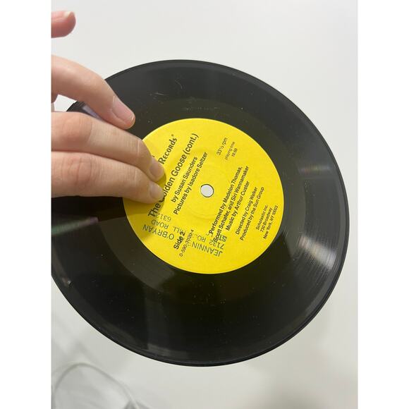 The Golden Goose by Susan Saunders (1988, Trade Paperback) with 33.3 RPM Vinyl - Picture 8 of 8